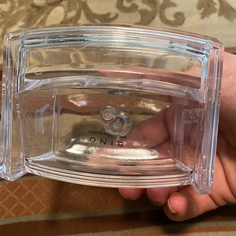 Cotton swaps holder